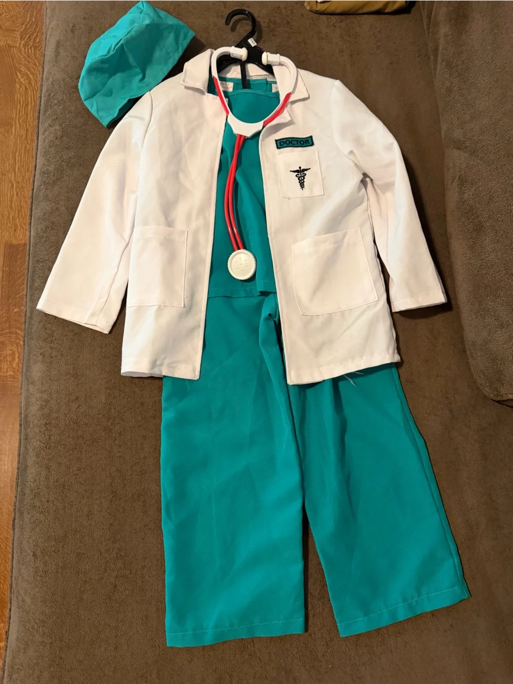 FAO Schwarz Kids Doctor Costume in White and Teal with Red Stethoscope